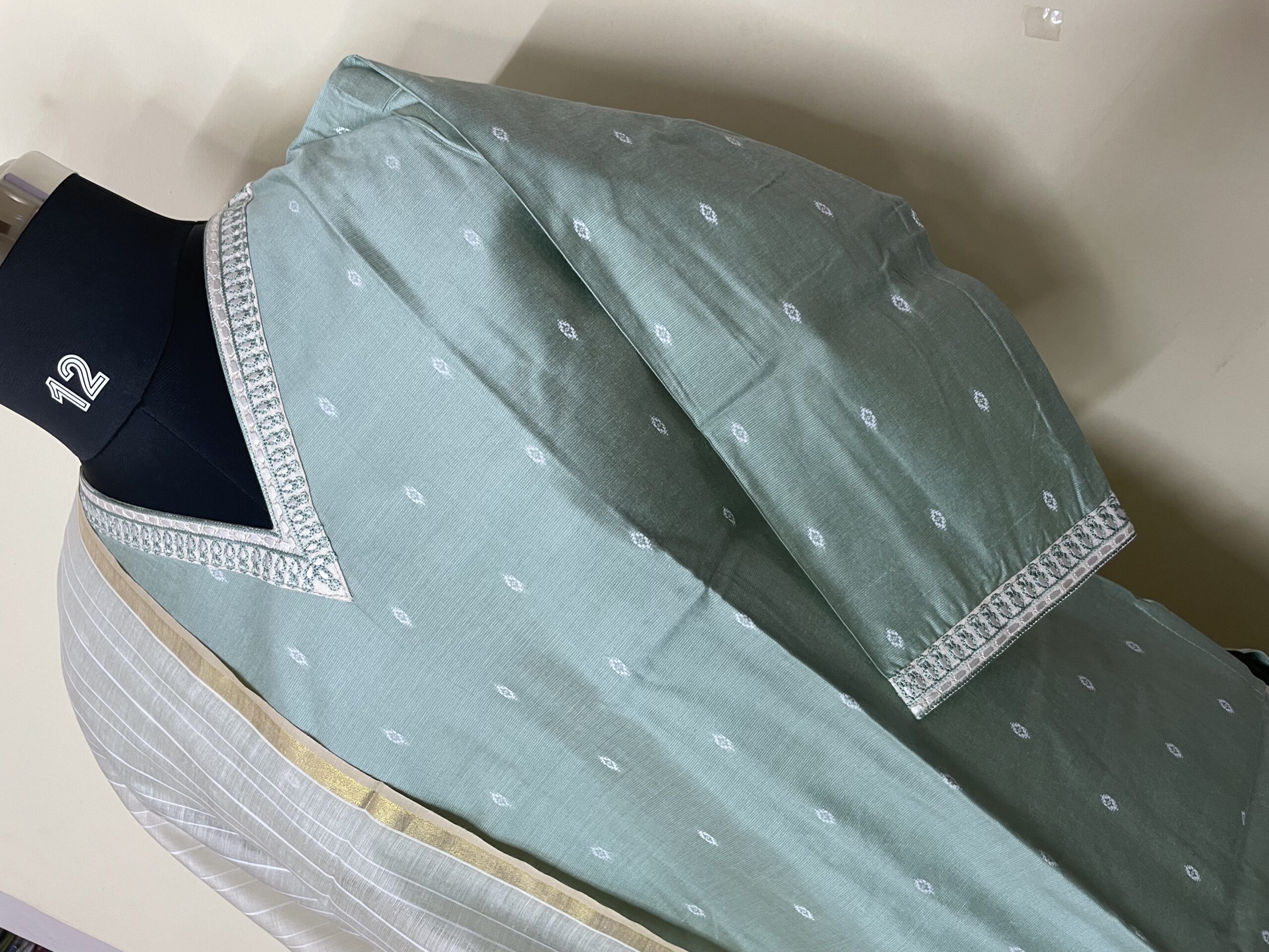 Raw silk 3 piece suit - Image 3